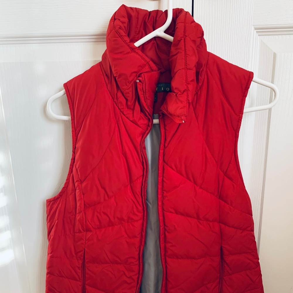 Kenneth Cole Reaction vest red down feathers